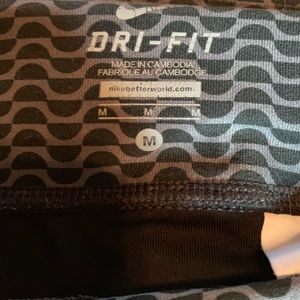 Nike Pants - Nike Dri Fir Capris Nike Pants - Nike Dri Fir Capris